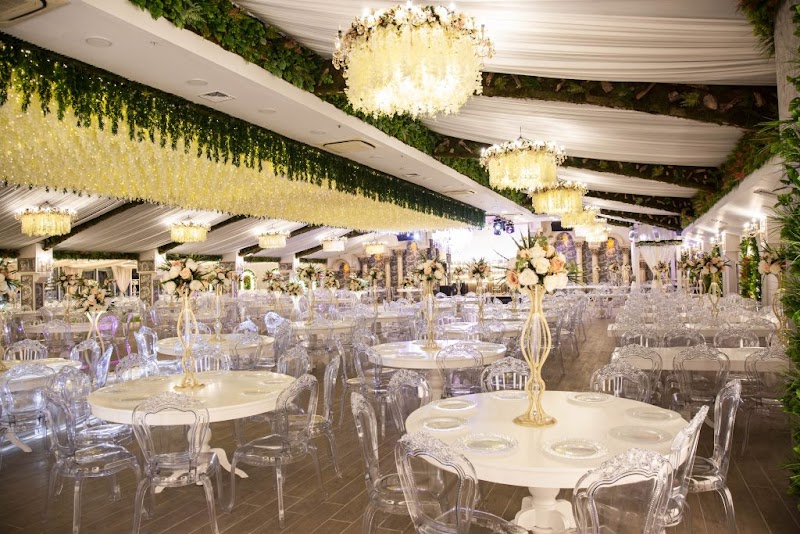İpek Wedding Plus - Şirinevler Ataköy Düğün Salonu - Kına, Nişan, İsteme-Söz, Düğün, Mezuniyet, Balo, Davet - Fotoğraf 1