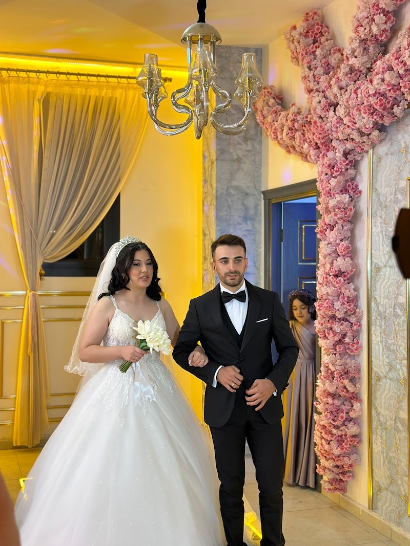 Kutup Plaza | Akhisar Düğün Salonu - Fotoğraf 1