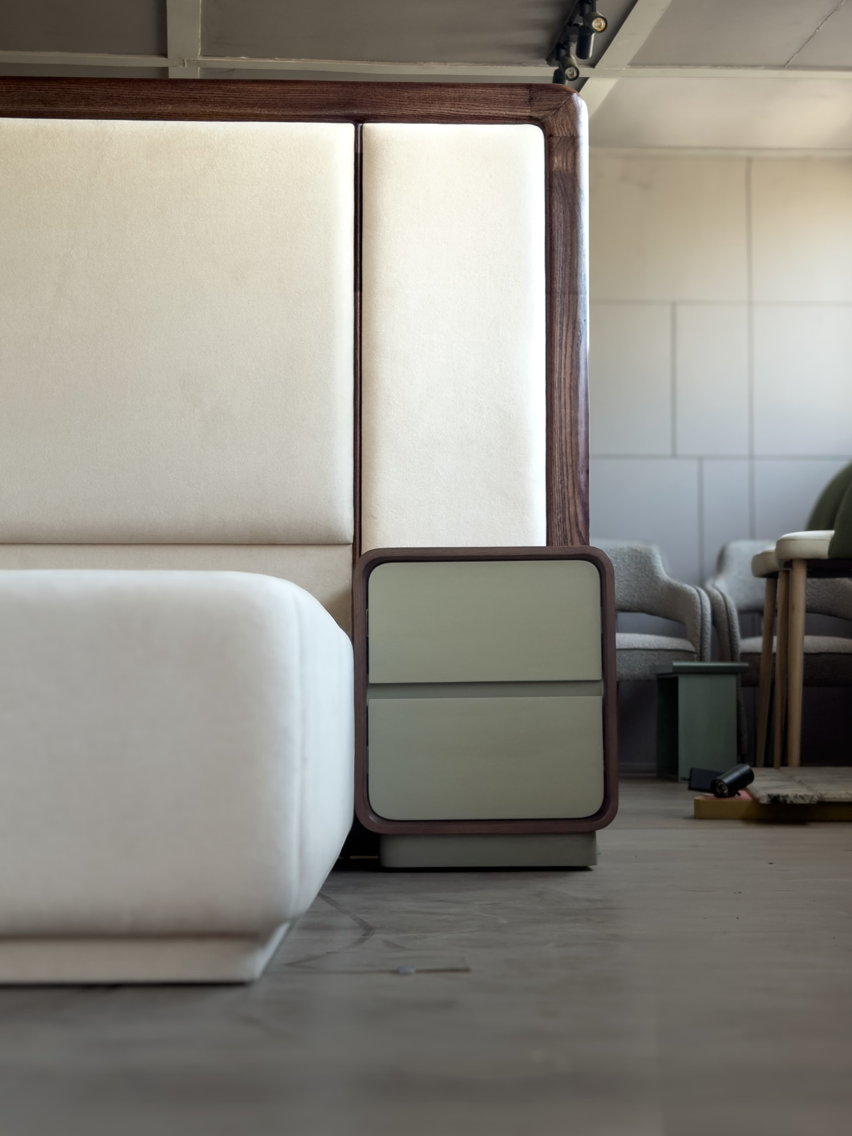 Custom Bed 02