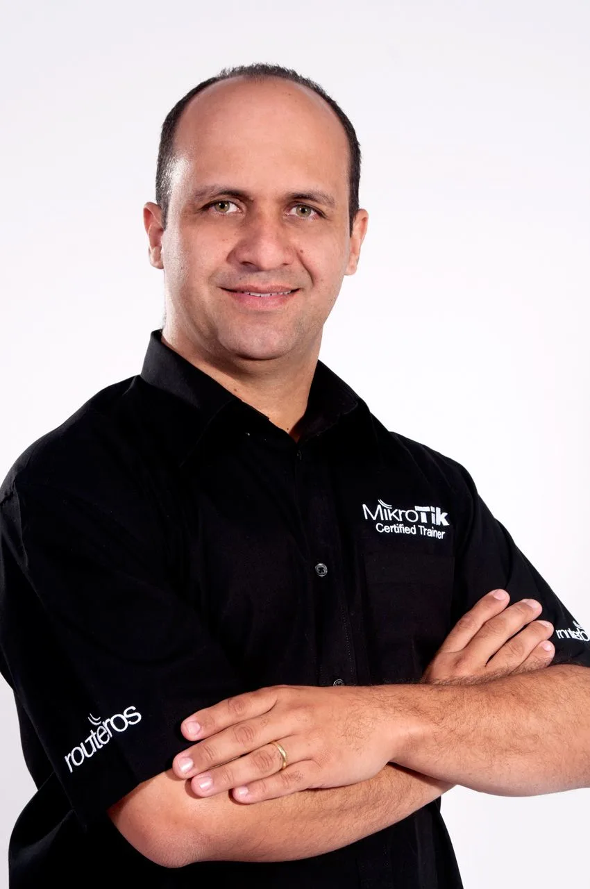 Imagem do curso Dominando MikroTik