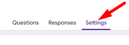 red arrow pointing to the ‘Settings’ tab in a google form