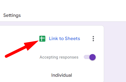 red arrow pointing to google sheet link icon