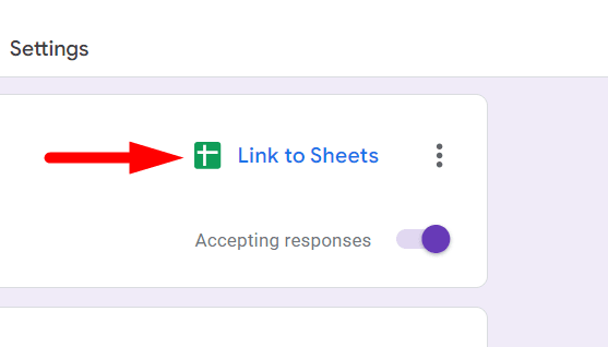 red arrow pointing to google sheet icon in google forms