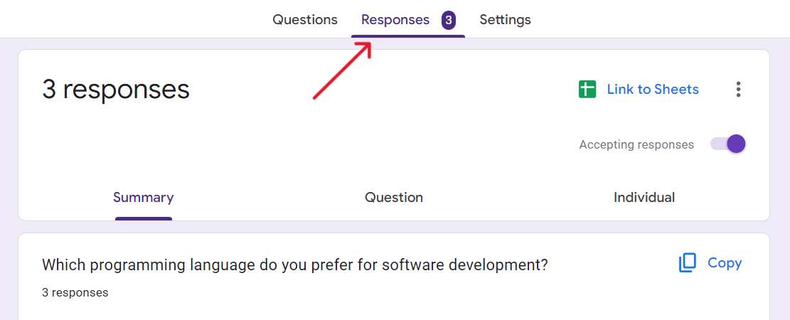 red arrow pointing to responses tab