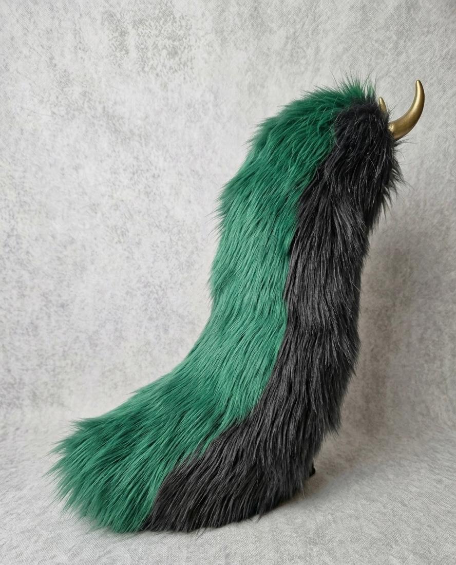 Tail example