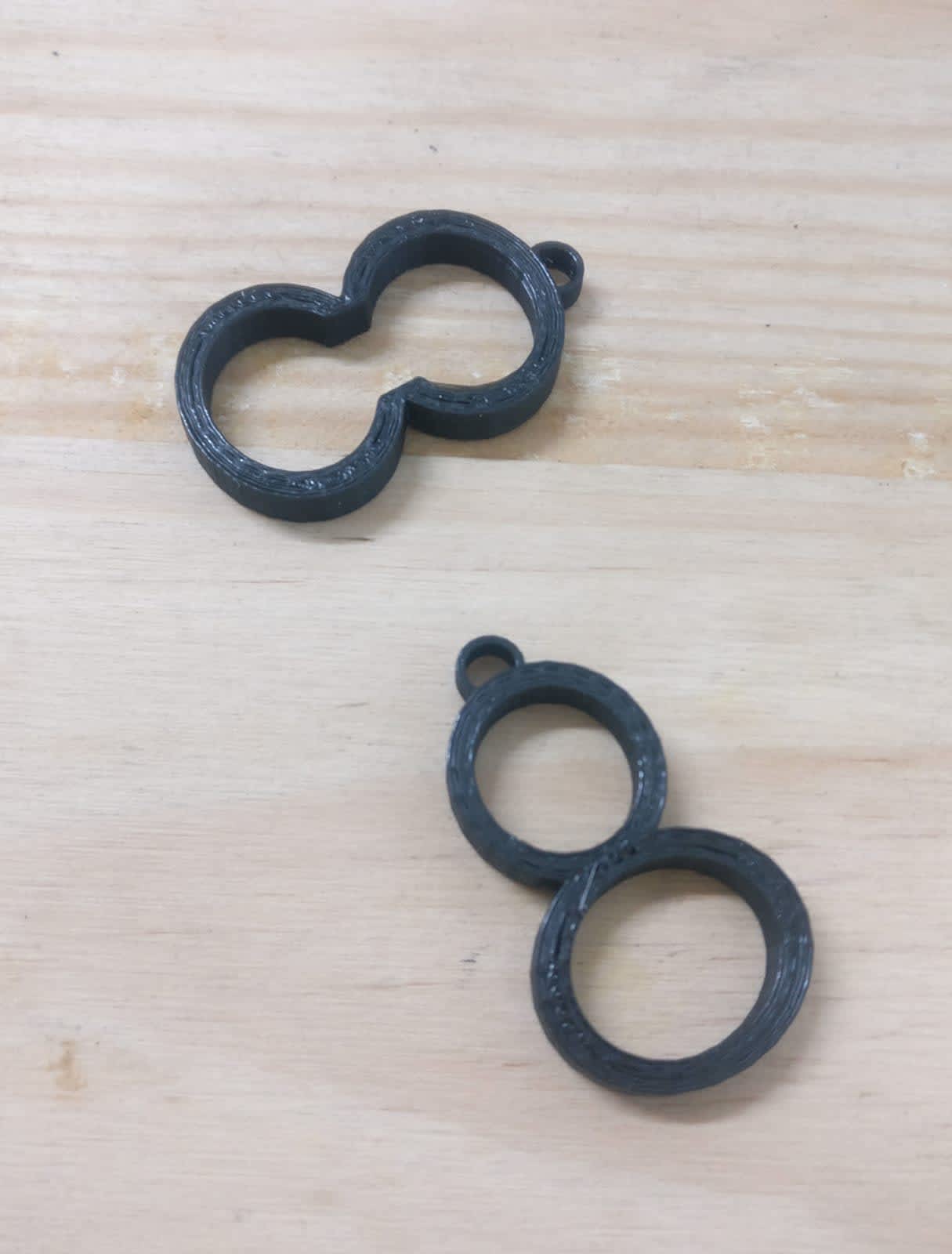 Image of 2 inclusive closure in 3d printing. Zipper puller.