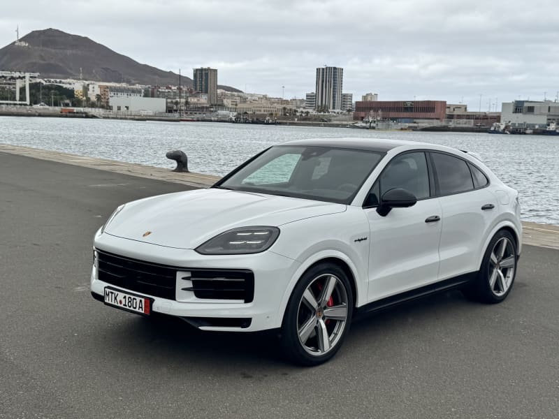Porsche COUPE S Hybrido 519 cv.