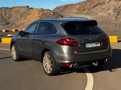 Porsche Cayenne TURBO