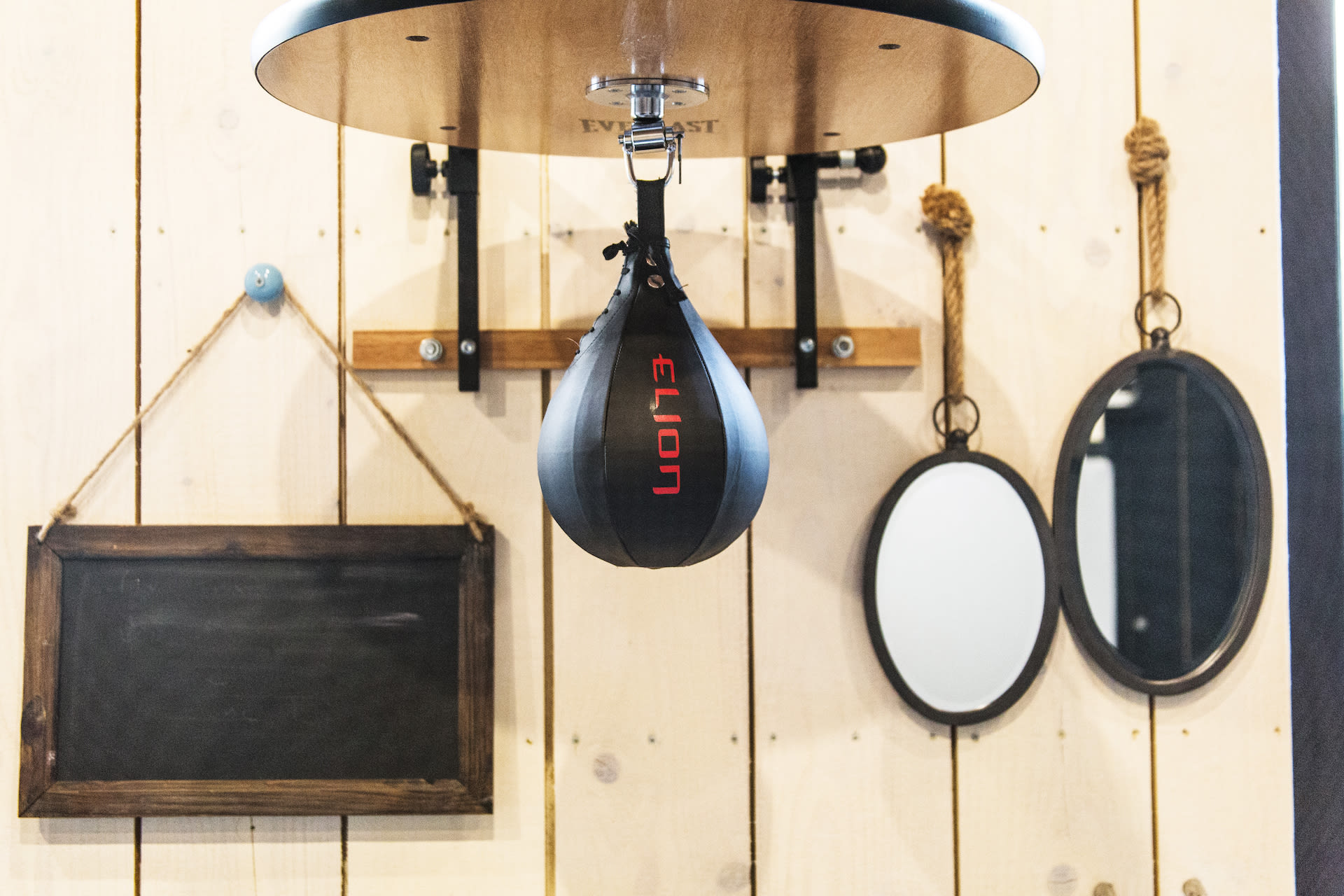 Côté Ring punching ball