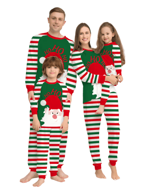 Famiglia a righe verdi e rosse, pigiama di coppia con testa di Babbo Natale