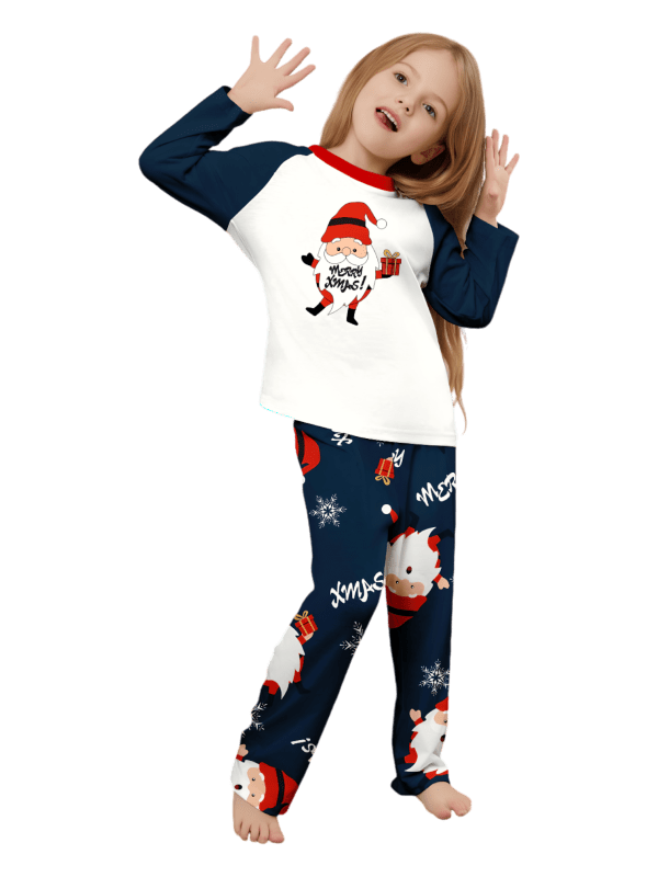Den mycket skäggige jultomten, ”God jul”-familjepyjamas, par