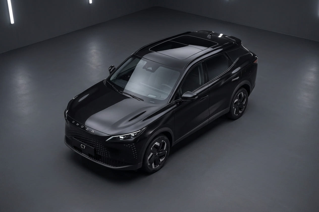Omoda أمودا C 7 PREMIEM 2027 ٣