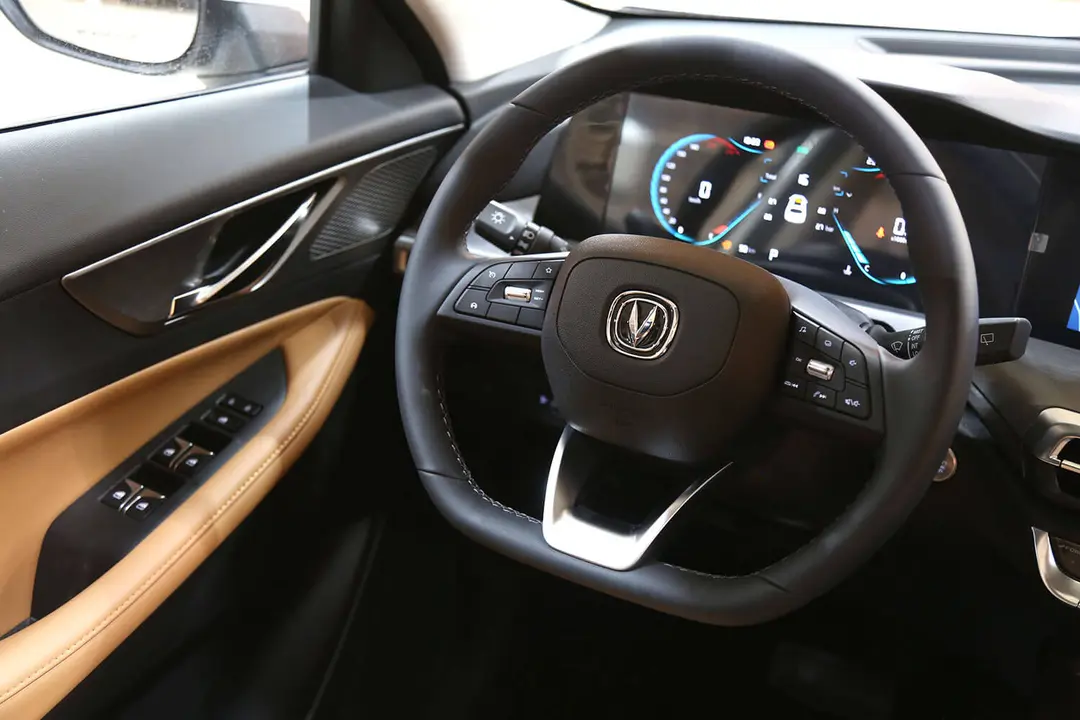 Changan شان جان CS35 PLUS Smart 2025 ٥