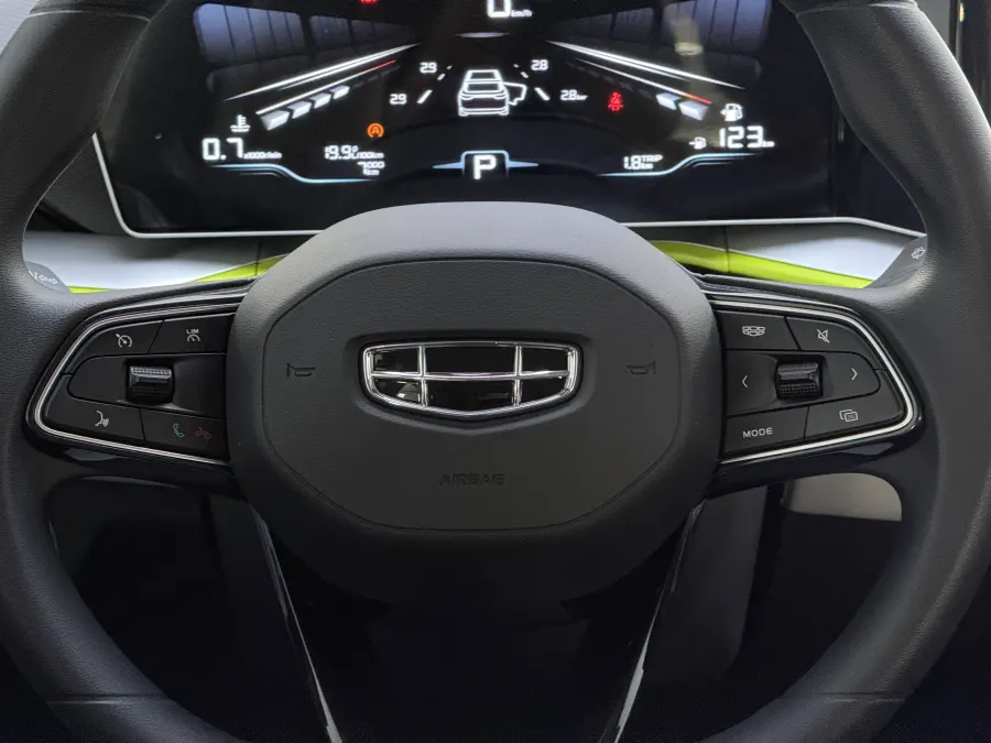 Geely جيلي Geely Coolray STD GL 2025 ٤