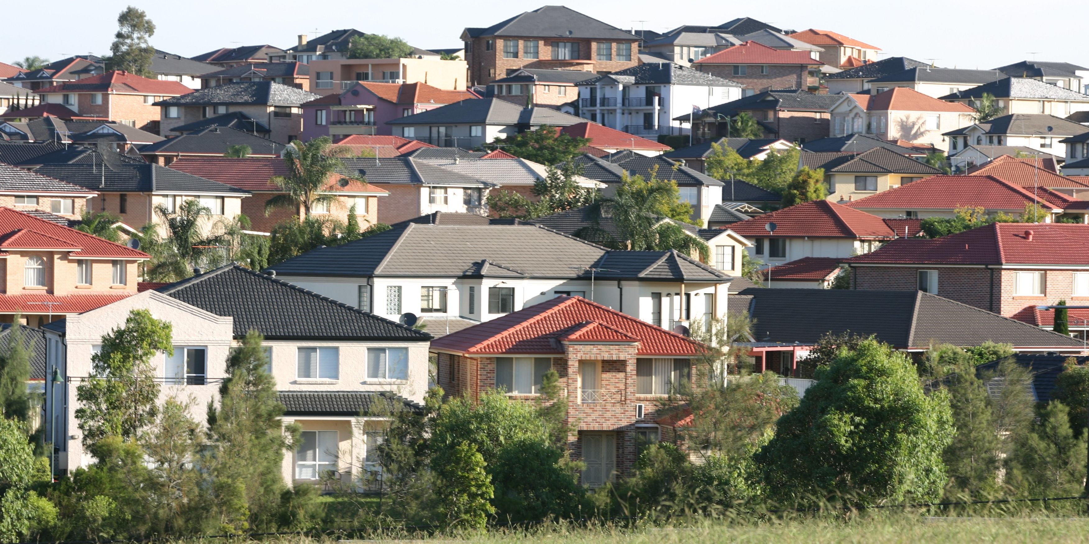 First-home buyers busy in Melbourne's outskirts as investors retreat