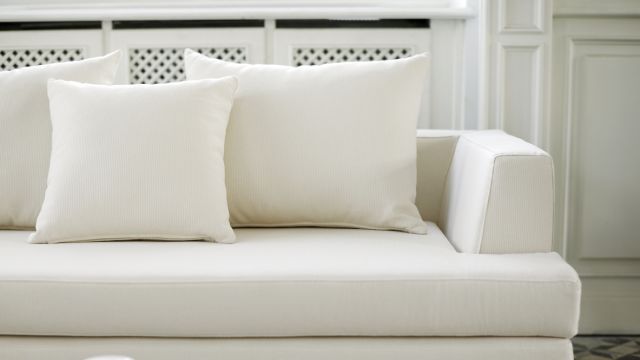 Going, going, not gone: My month-long struggle to give away a free couch