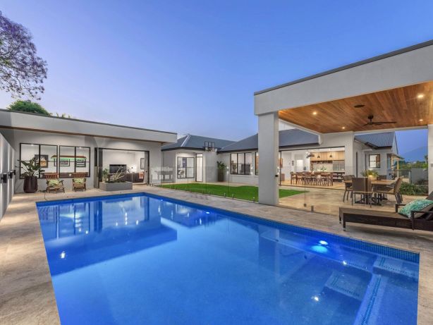 19_Upper_Lancaster_St_Ascot_axkeof