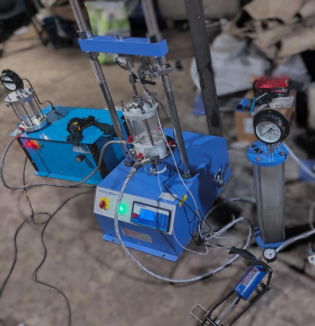 Triaxial Test Apparatus