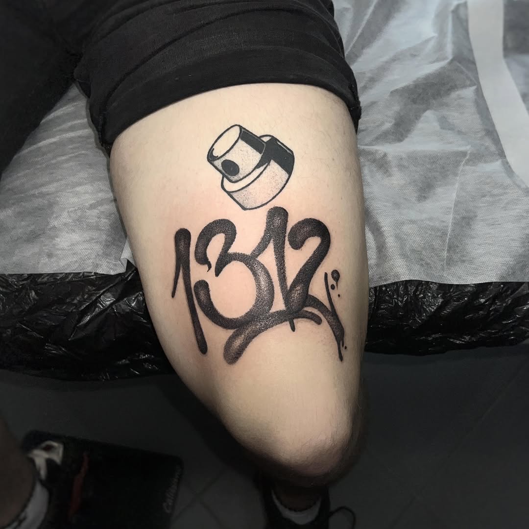 1312 - Tatuaż wykonany w parvata tattoo studio tatuażu we Wrocławiu.