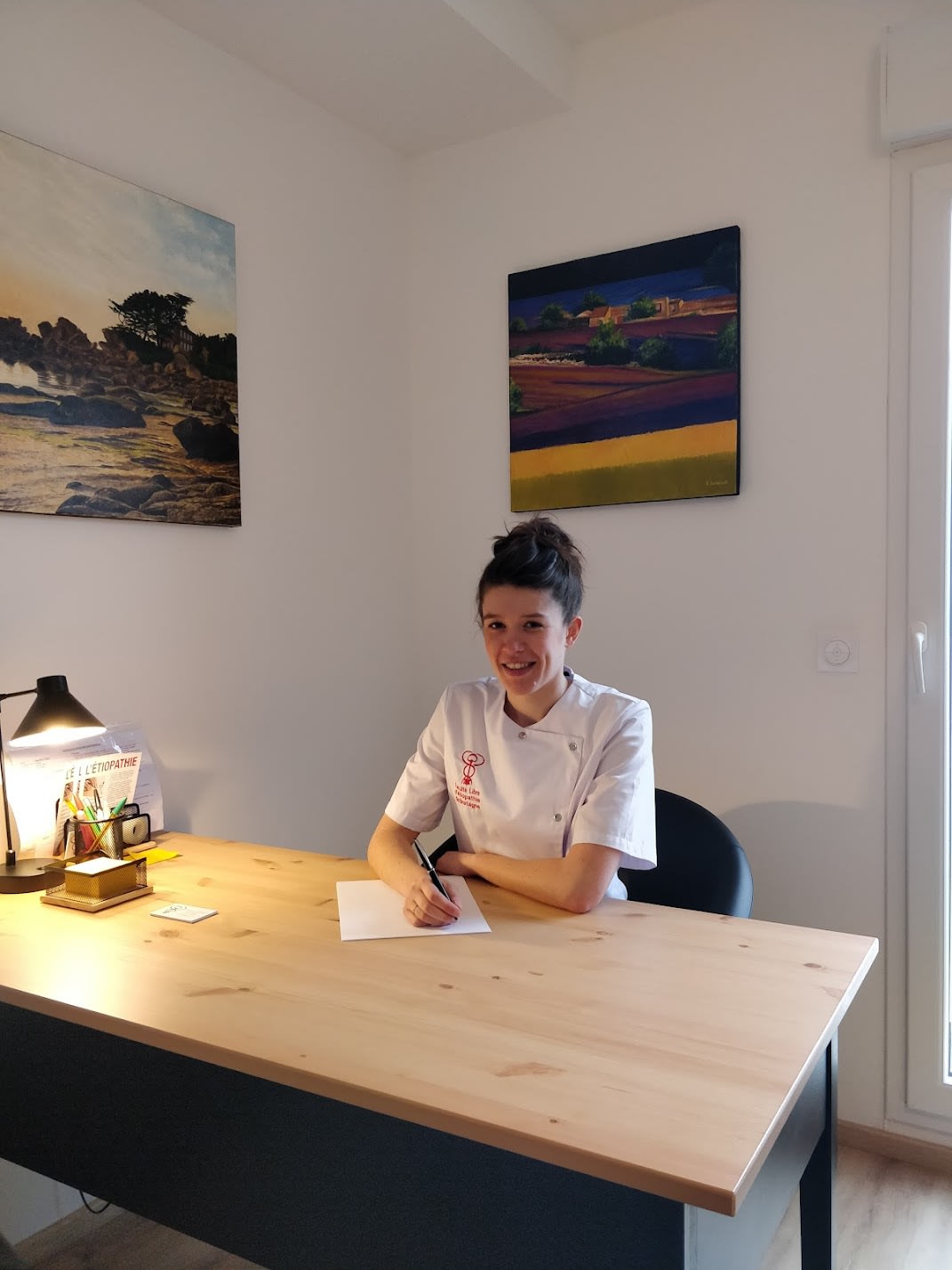 Chloé Costard, étiopathe, au cabinet de Muzillac