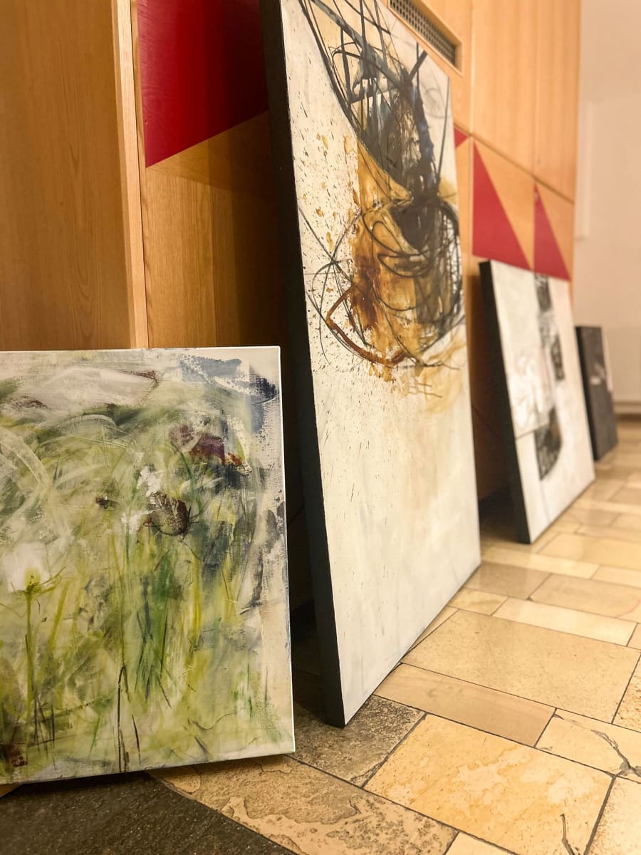 Artworks are displayed in the Glemmtalerhof in Hinterglemm.