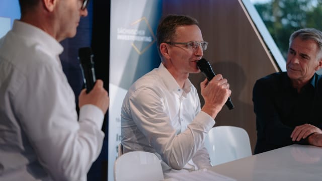 Karsten Schulze (FDTech) on panel with Tillmann Blaschke (Meissen Porcelain) and Thomas Horn (Saxony Economic Development) at the Saxony Investor Day
