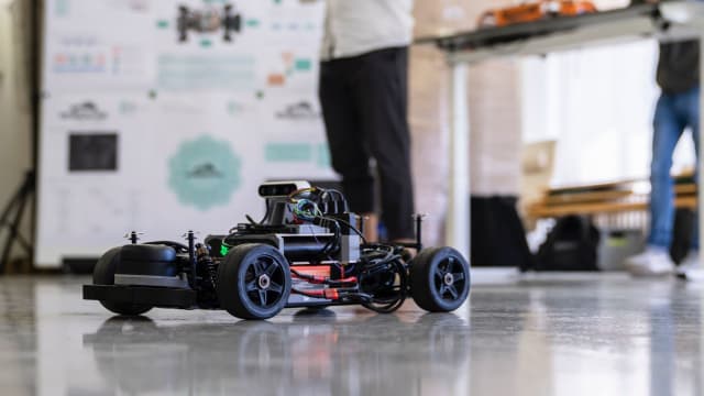 A robot development car - FDTech