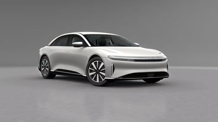 2027 Lucid Air Pure – MoovX