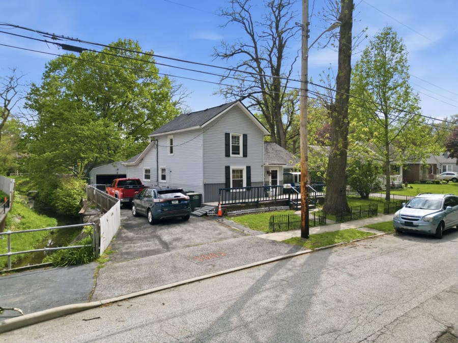 1002 Beech Street, Valparaiso