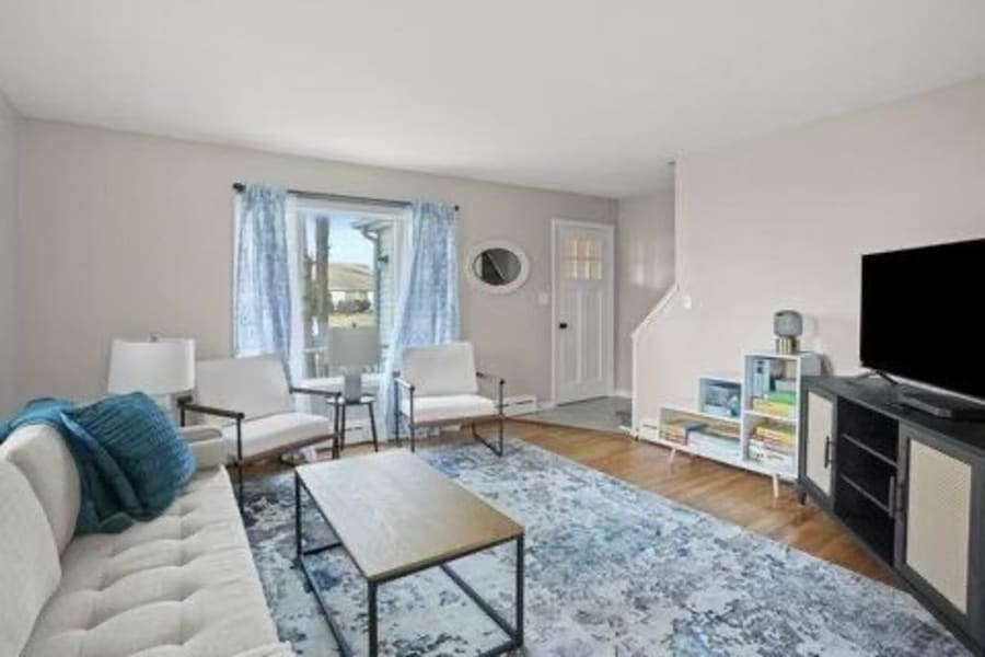 Cozy Townhome Duplex w/ Modern Vintage Vibe — Chesterton, IN · Entire home