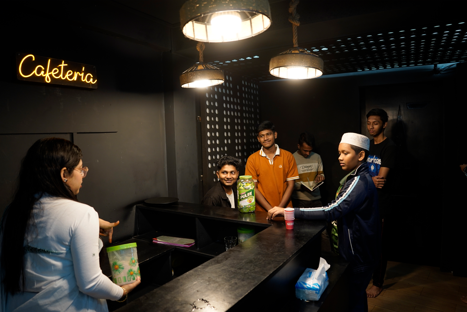 ক্যাফেটেরিয়া