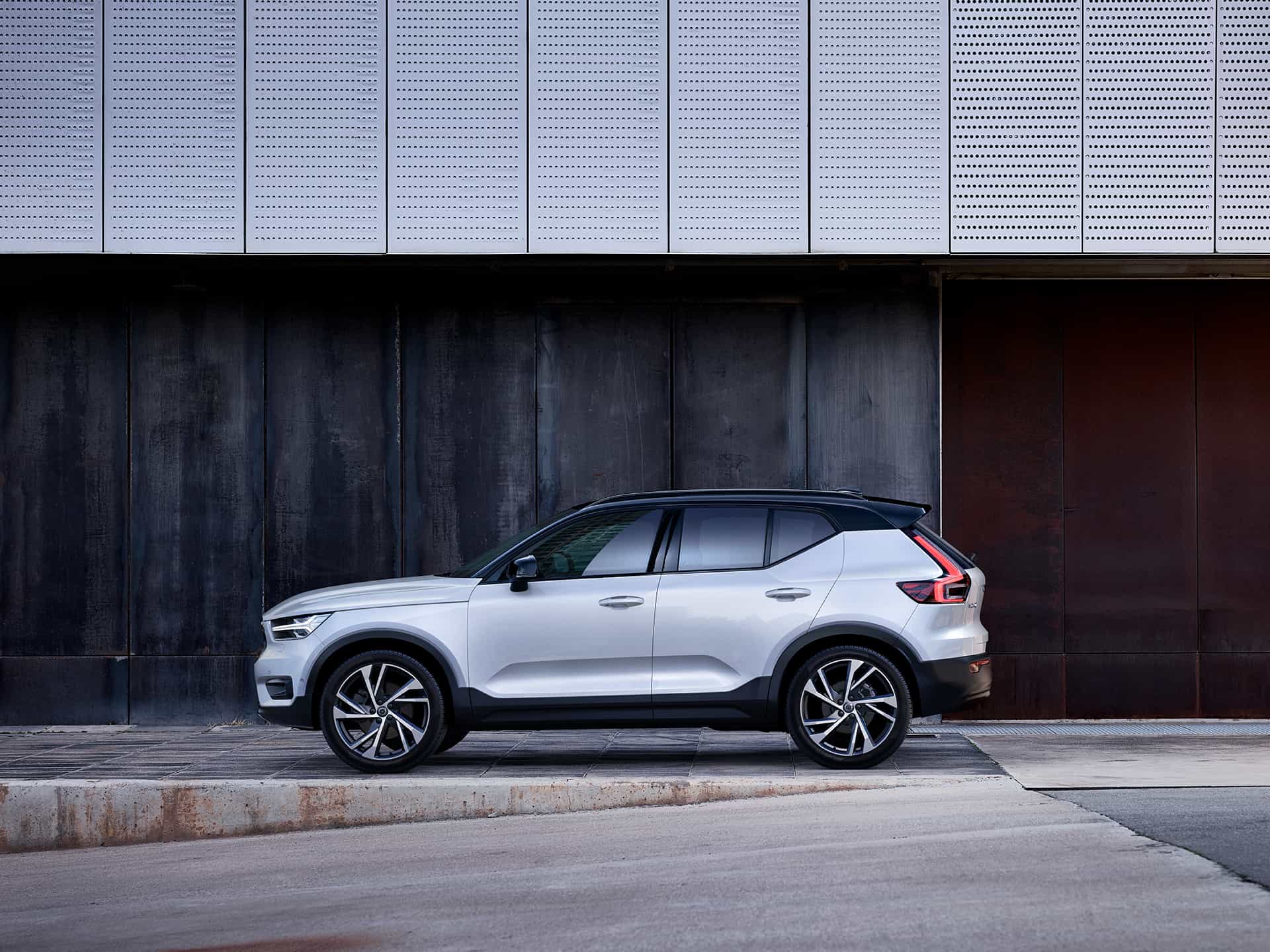 Volvo unveils upgraded 2024 C40 and XC40 Recharge EV prices