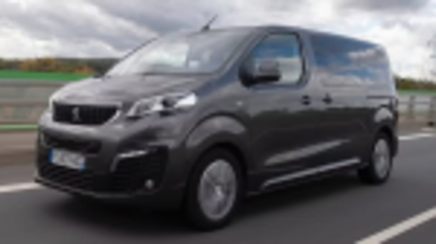 Peugeot e-Traveller Standard 50 kWh