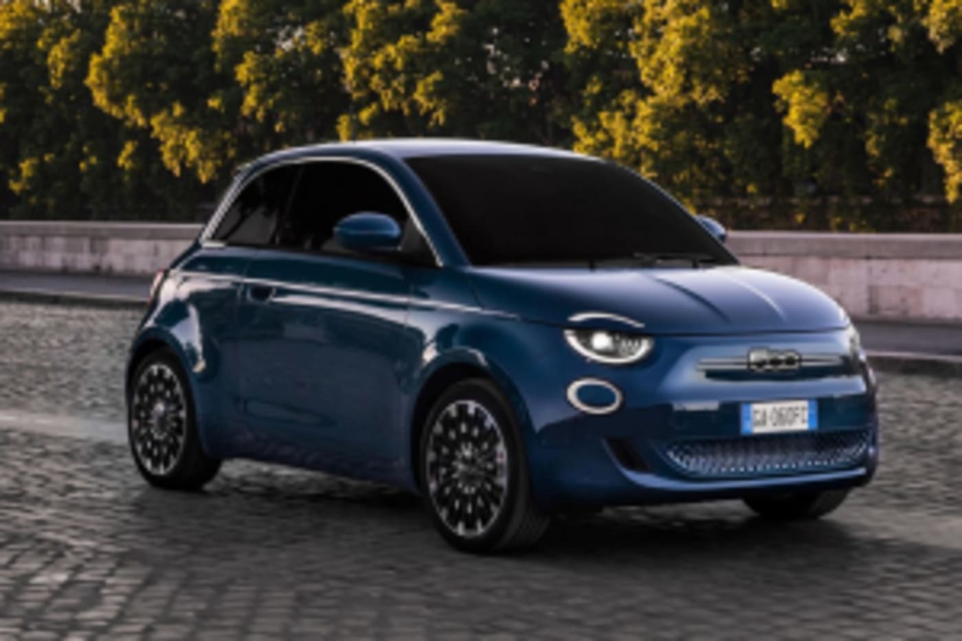 Fiat 500e Hatchback 42 kWh