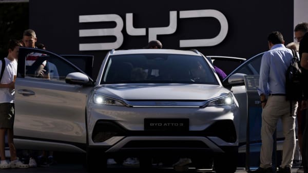 China's BYD Floods Europe with Affordable Electric Cars, Clashing with Obsolete Tariffs