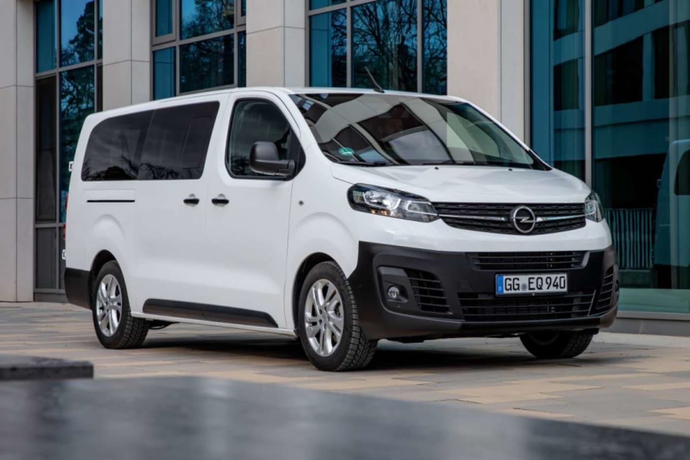 Opel Vivaro-e Combi M 75 kWh