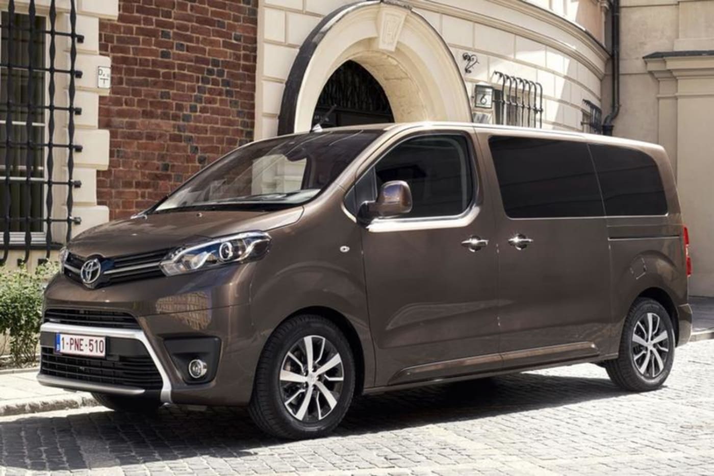 Toyota PROACE Shuttle L 75 kWh