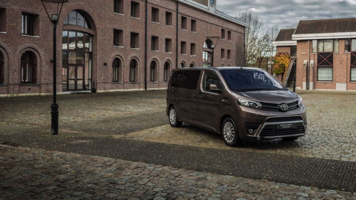 Toyota PROACE Shuttle M 50 kWh