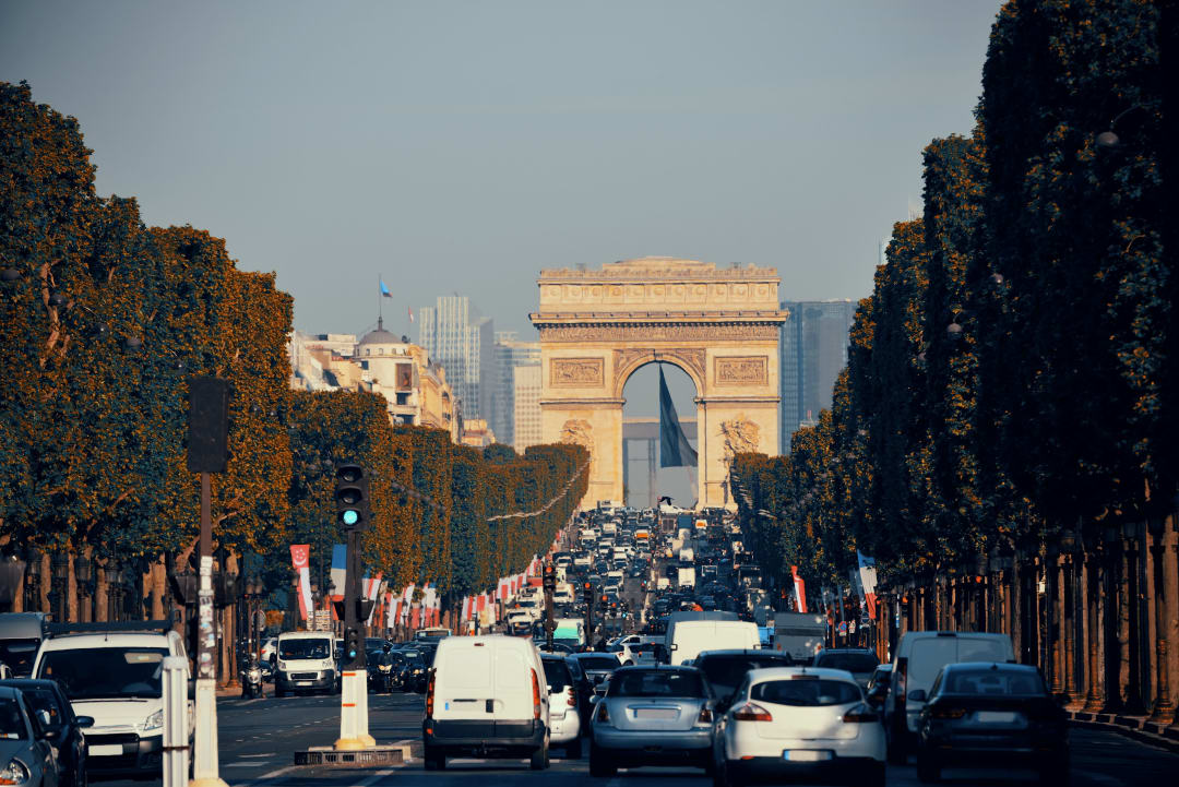 2. Champs-Élysées