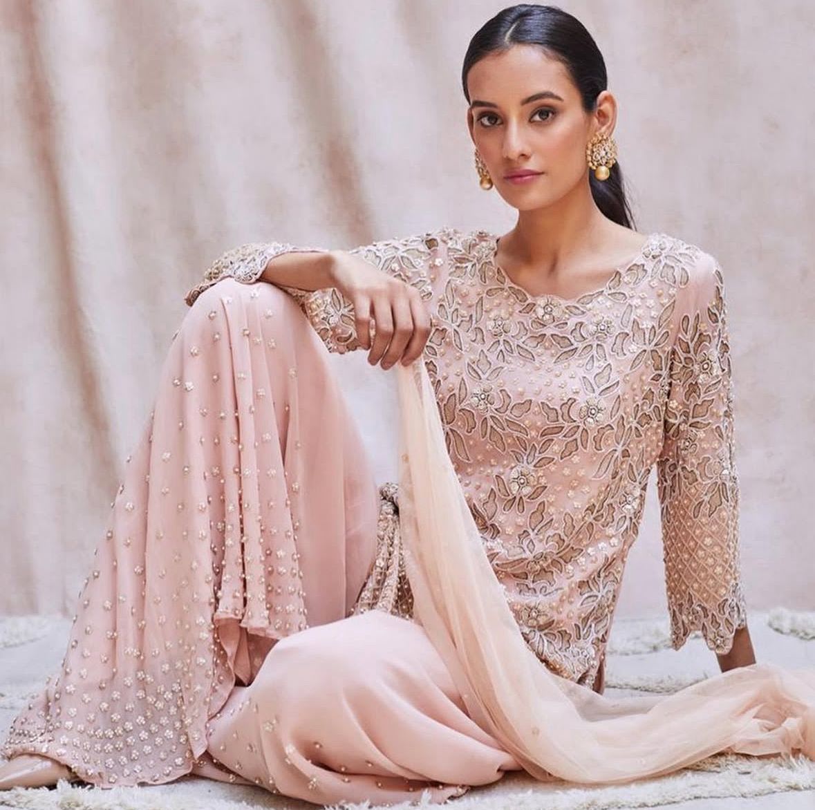 Pragya Chamoli Book 12