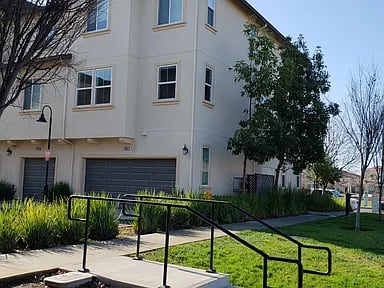 Townhouse for rent