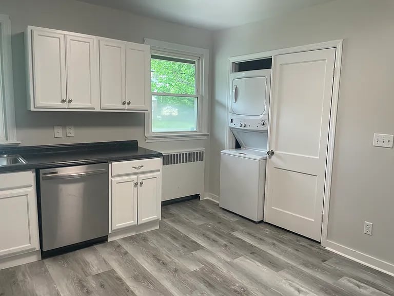 Adirondack View Hts, # 1, Utica, NY 13502