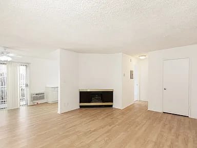 Stalina St, Los Angeles, CA 90020