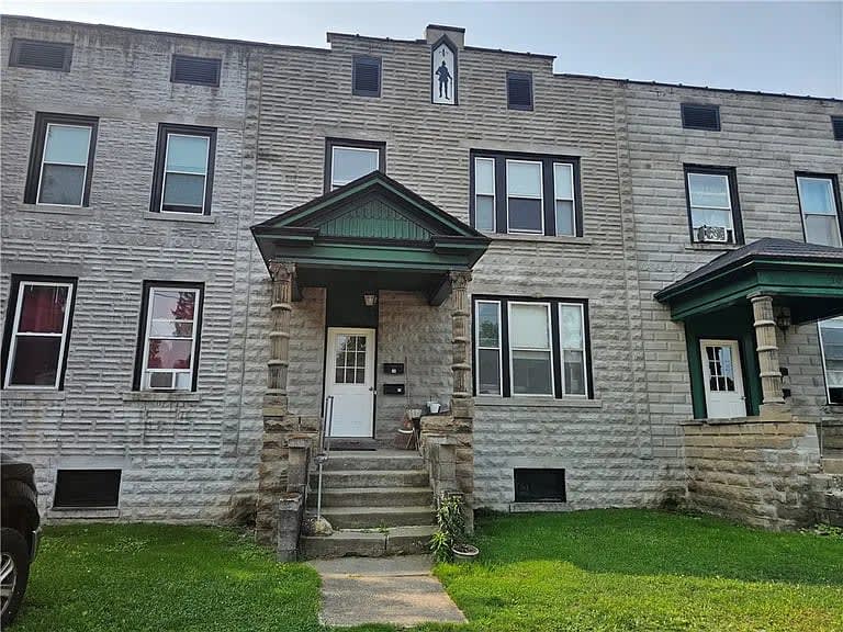 Sherman Pkwy, Newark, NY 14513