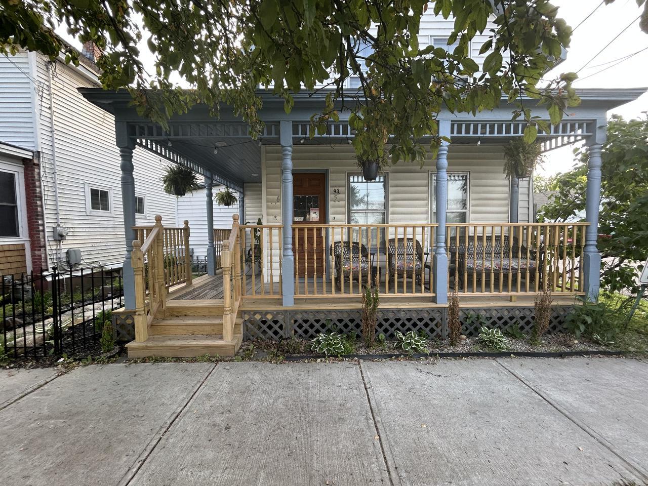 Charming & Modern Apartment for Rent in Burlington, Vermont