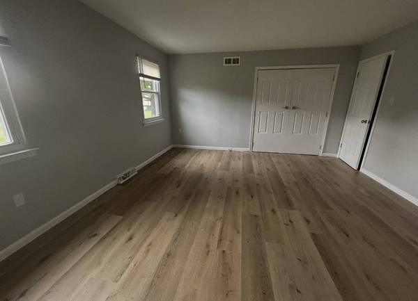 Luxury Duplex Newly Renovated- (Harleysville)