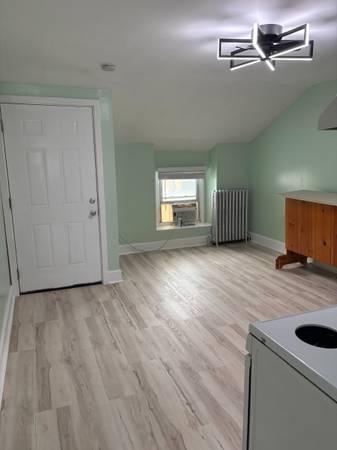 Welcome to your new home in the heart of Roxborough!