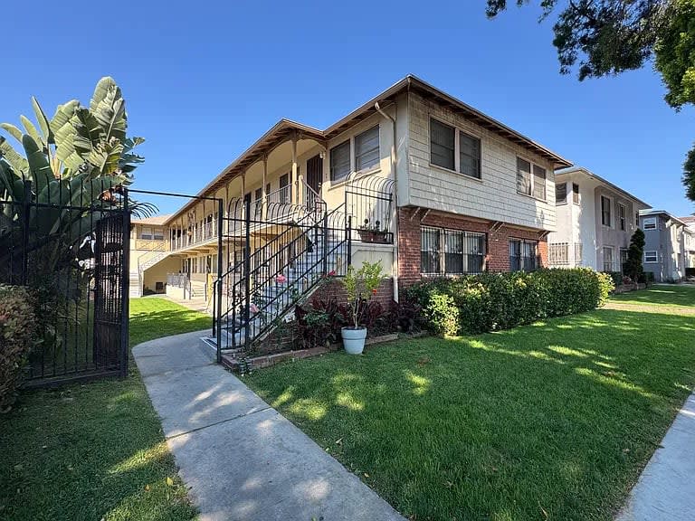 Lockland Dr, APT 6, Los Angeles, CA 90008