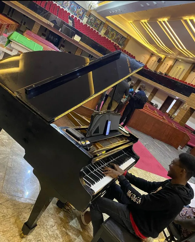 Sounds and pianos 2
