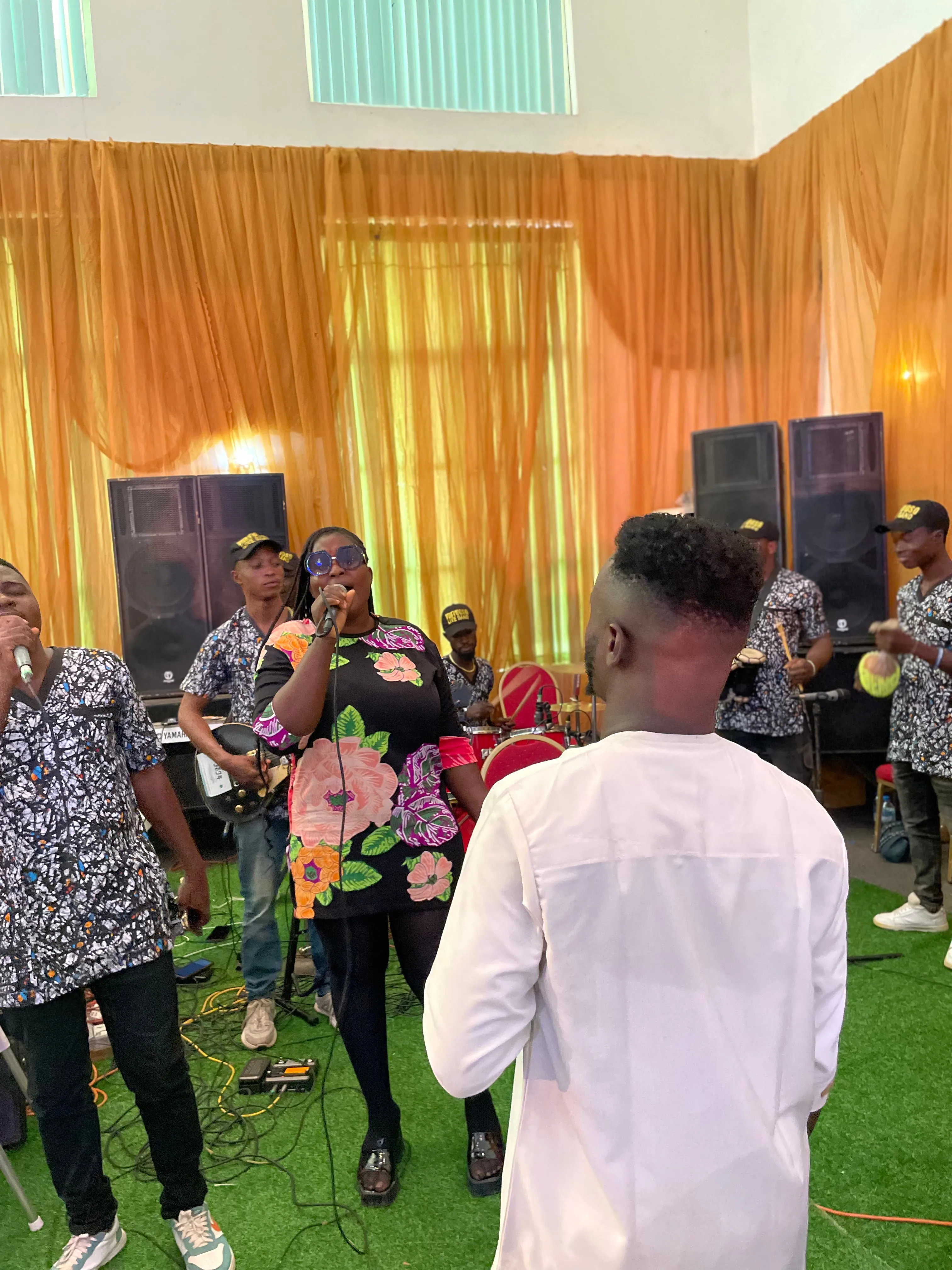 Aare & The Virtuoso Band 2